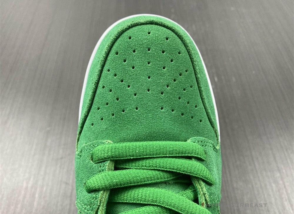 Nike Dunk Low 'Lucky Green'