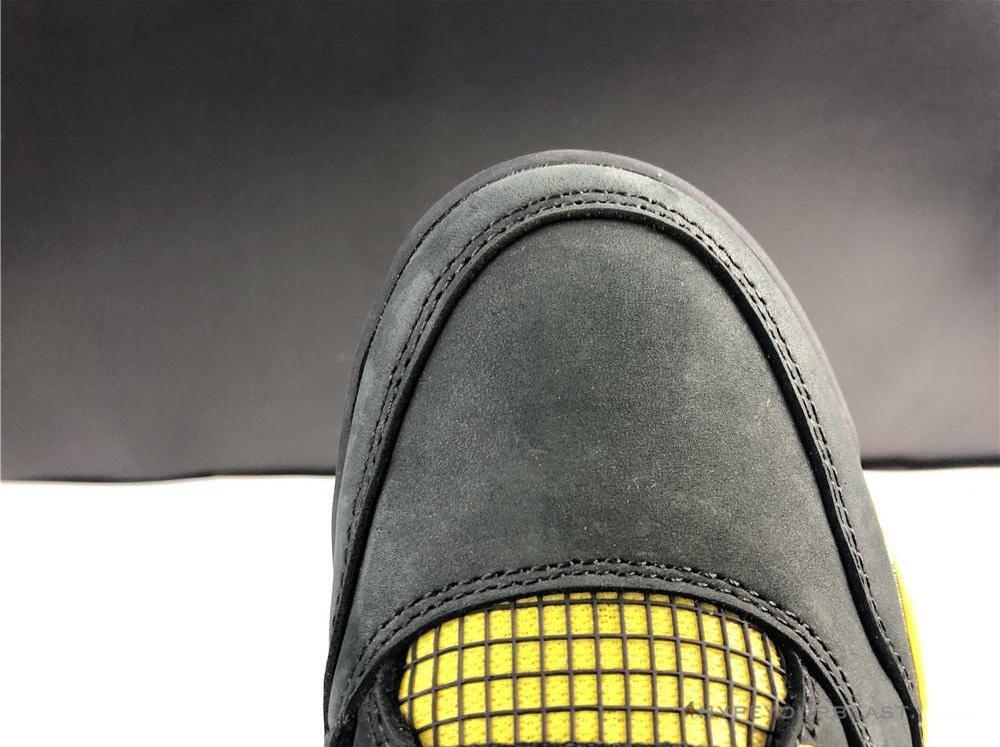 Air Jordan 4 'Thunder'