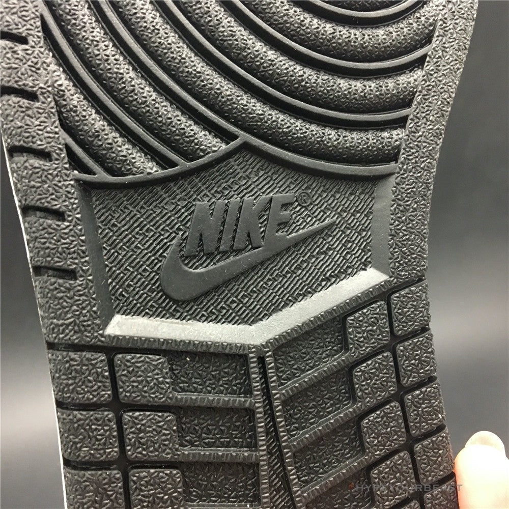 Air Jordan 1 Retro High Sports Illustrated (A Star is Born)