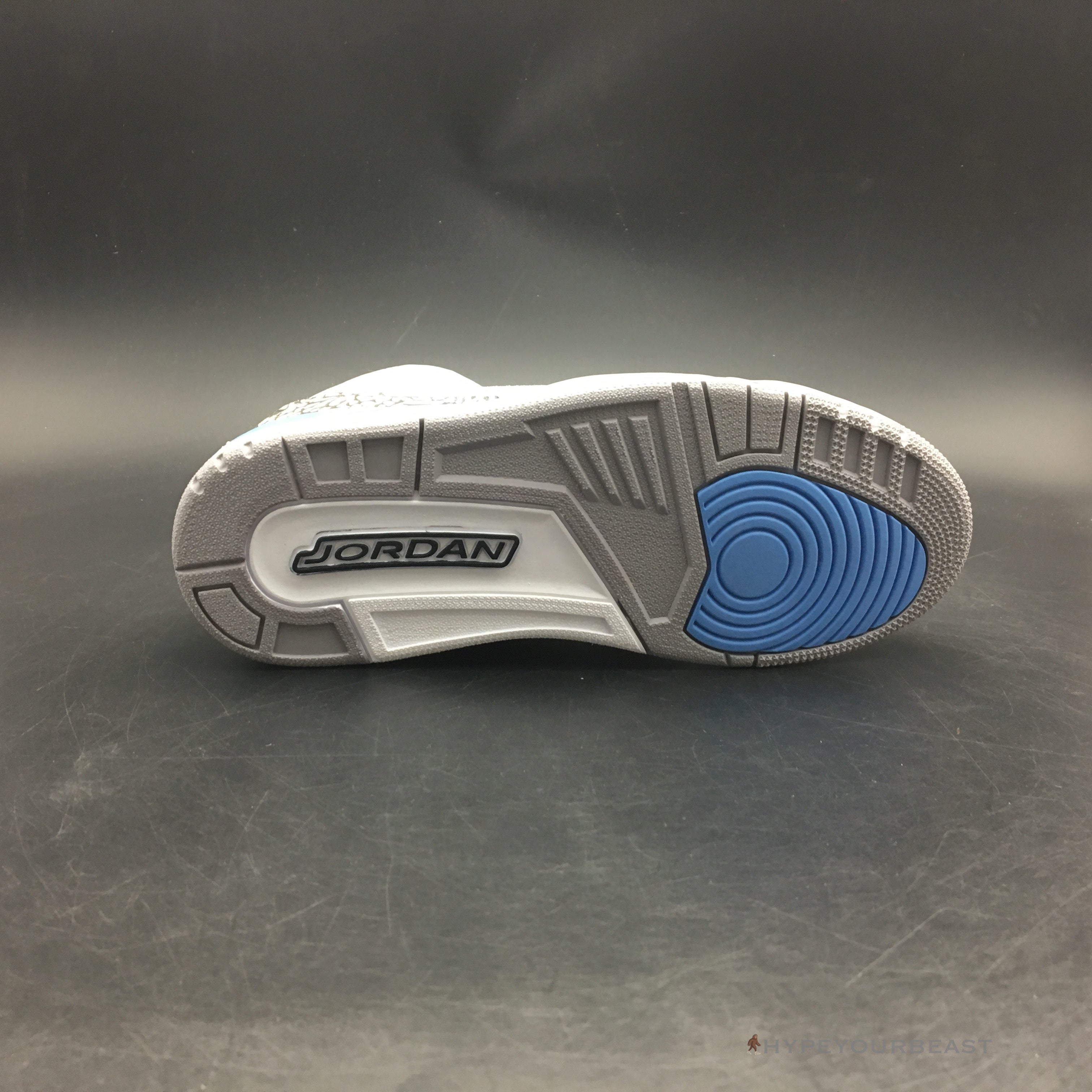 Air Jordan 3 Retro UNC (2020)