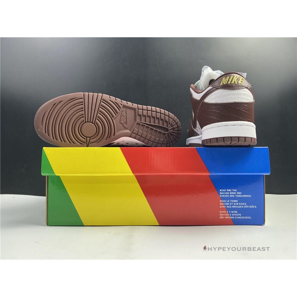 Supreme X Nike SB Dunk Low Brown