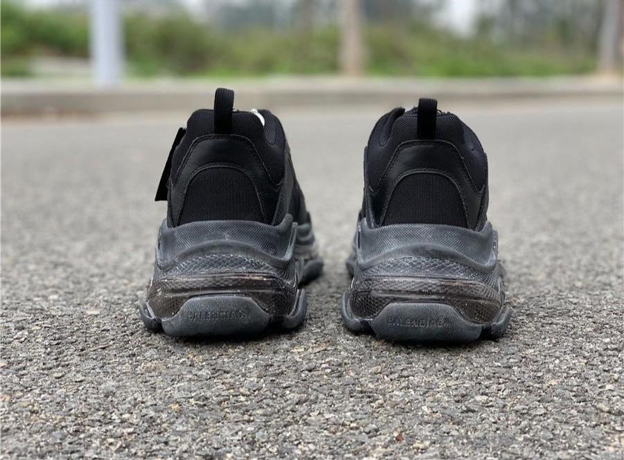 BCG Triple S Black / Clear Sole