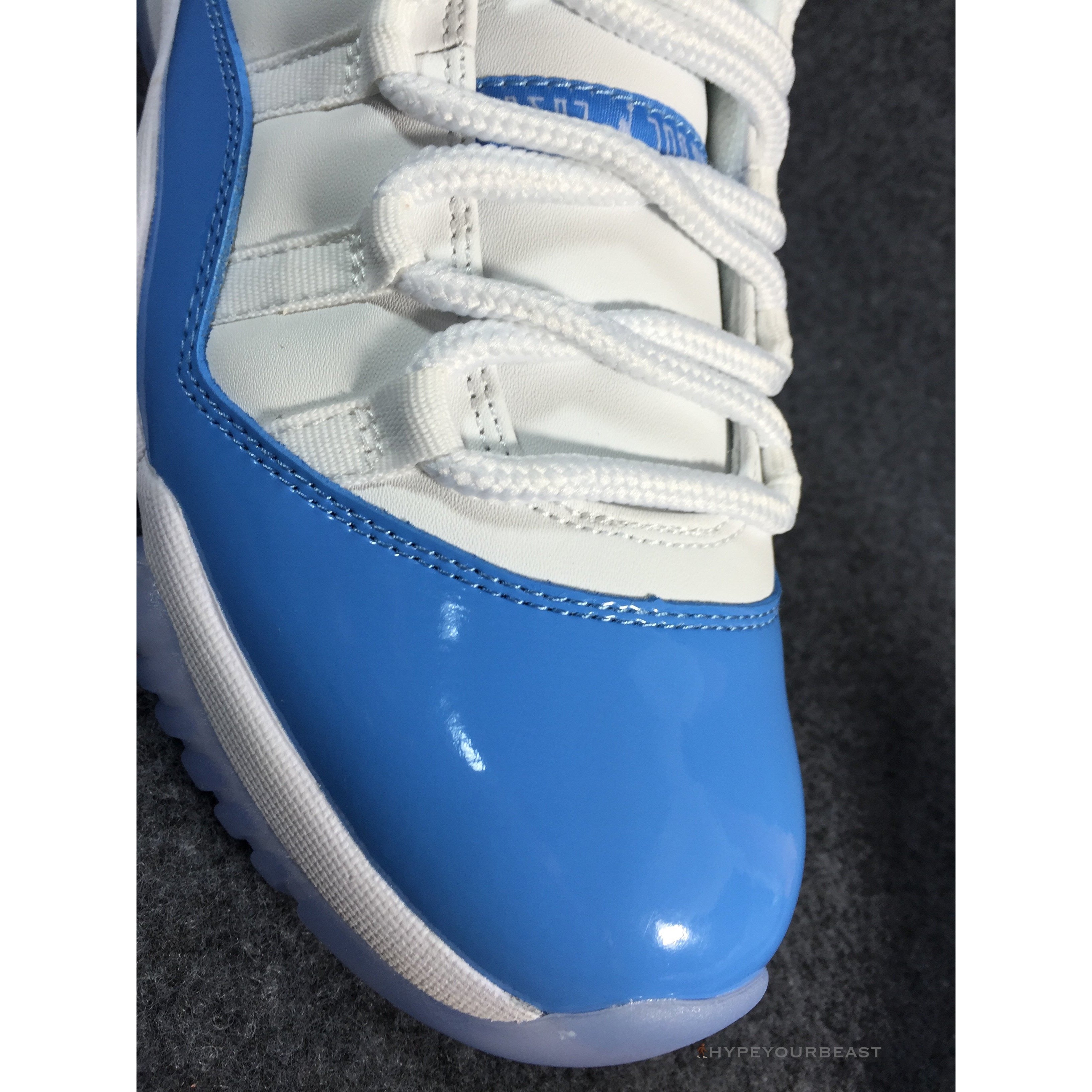 Air Jordan 11 Low 'University Blue'