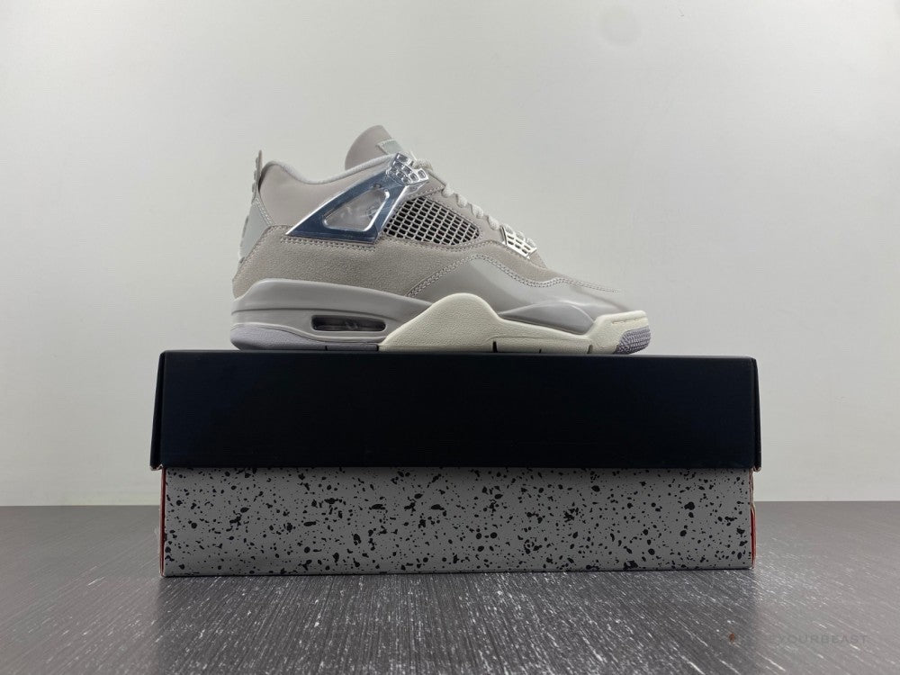Air Jordan 4 'Frozen Moments'