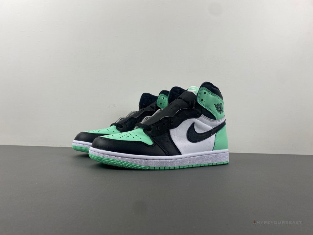 Air Jordan 1 High OG 'Green Glow'