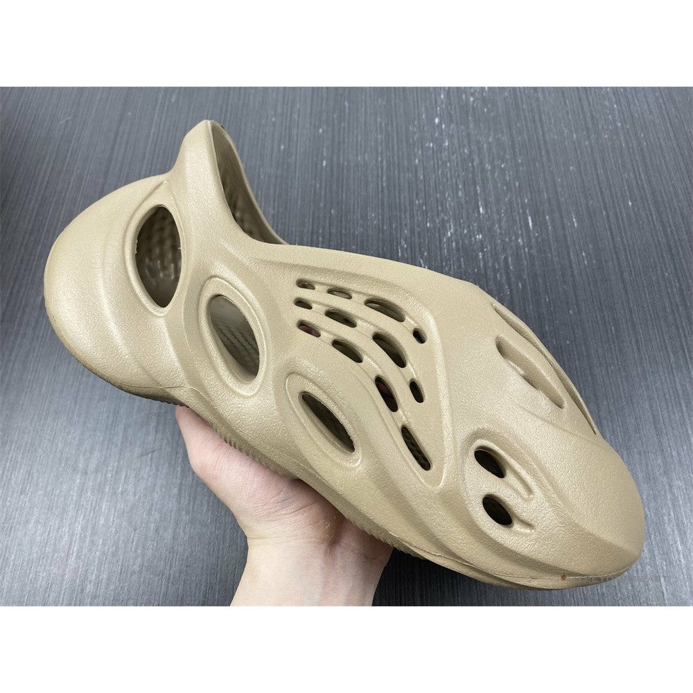 Adidas Yeezy Foam RNNR 'Mist'