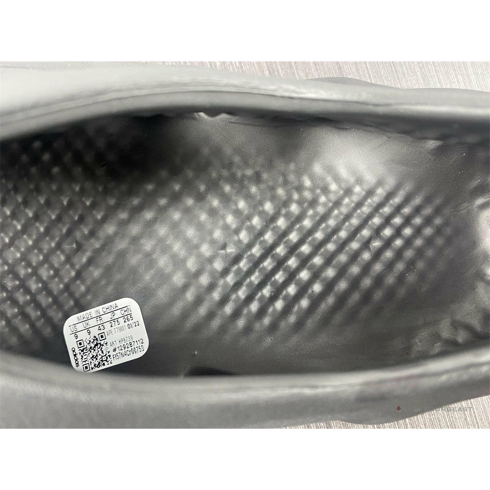 Yeezy Foam RNNR Onyx