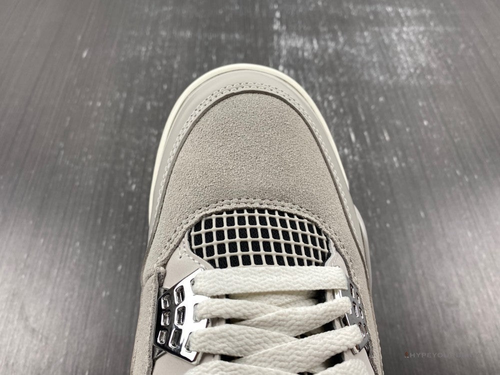 Air Jordan 4 'Frozen Moments'