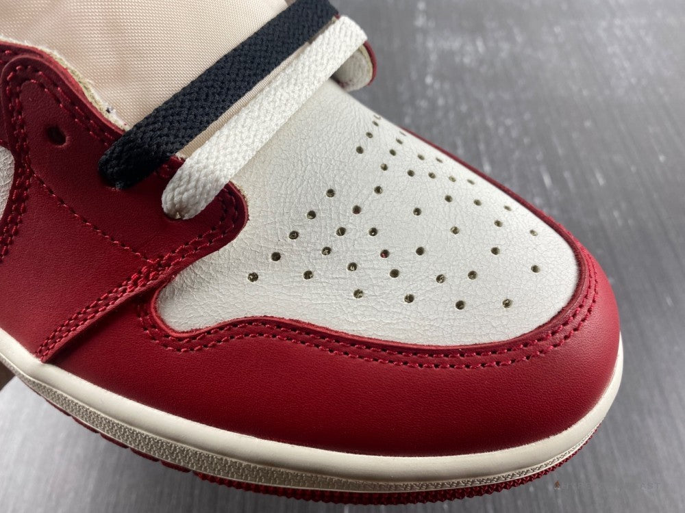 Air Jordan 1 Retro High OG 'Chicago Lost And Found'