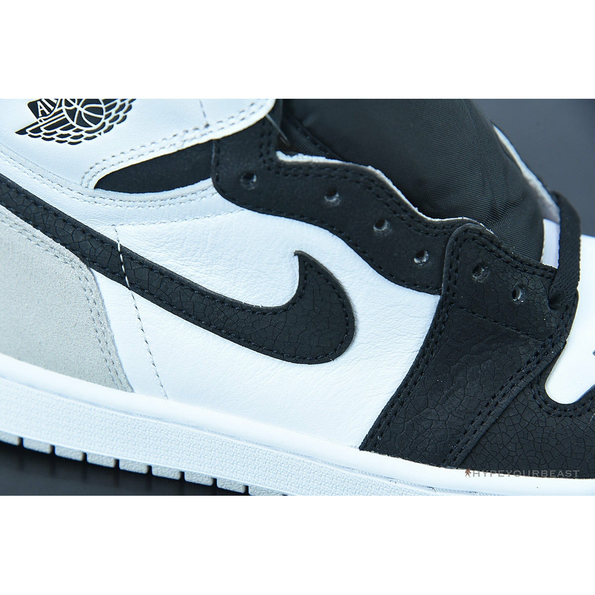 Air Jordan 1 Retro High OG 'Bleached Coral'