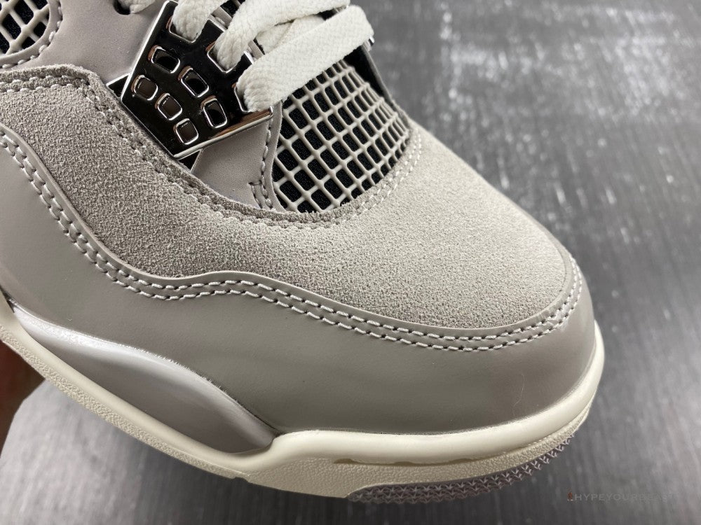 Air Jordan 4 'Frozen Moments'