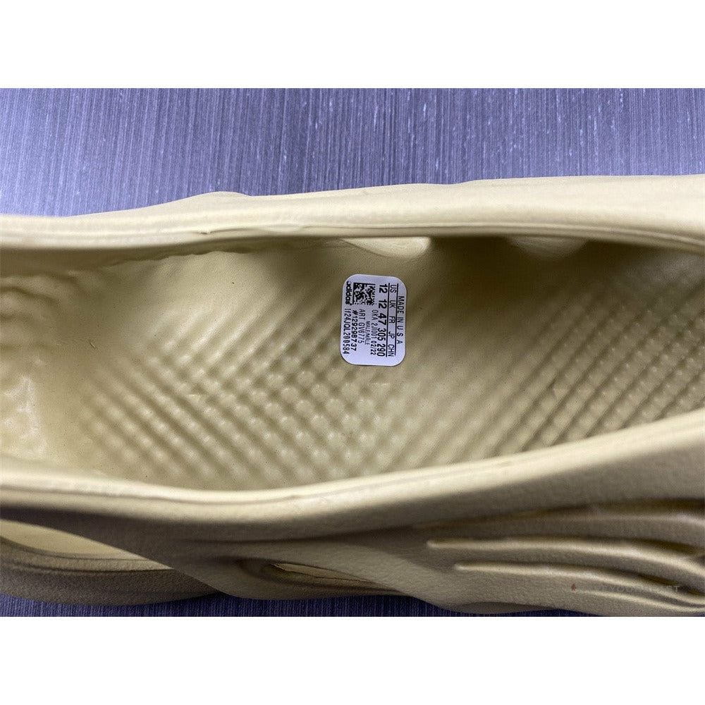 Yeezy Foam RNNR 'Sulfur'