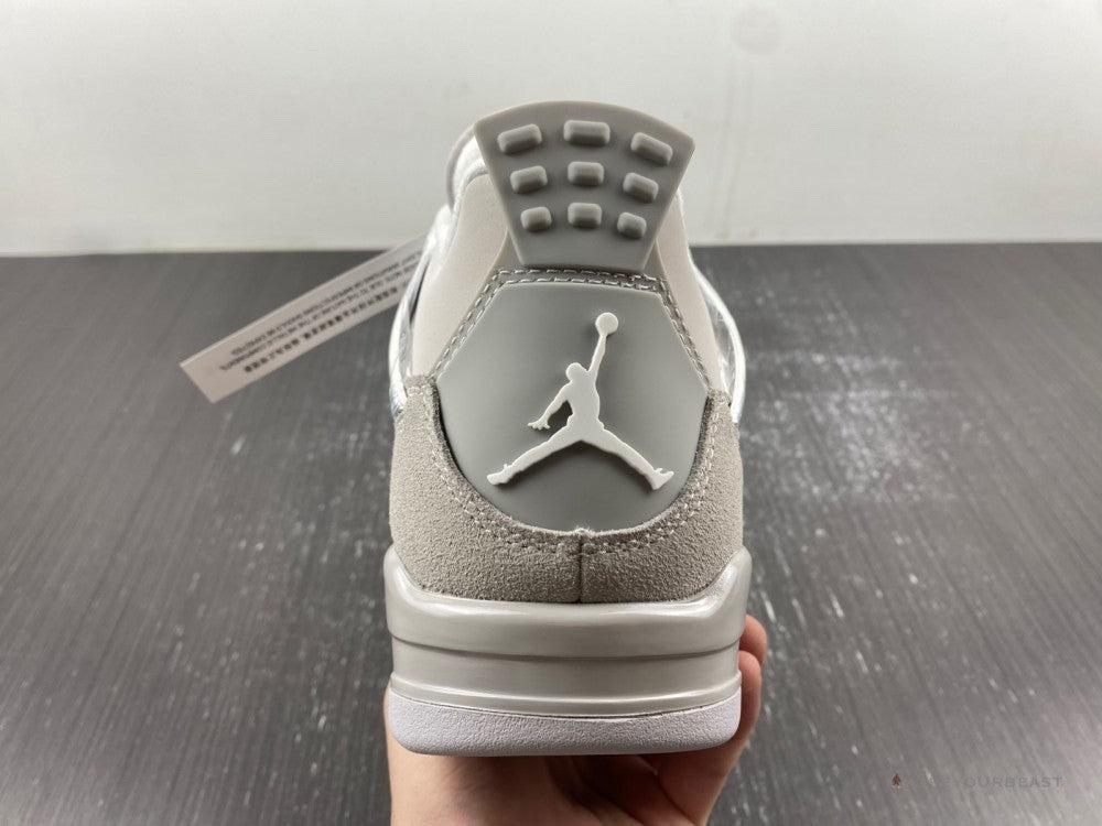 Air Jordan 4 'Frozen Moments'