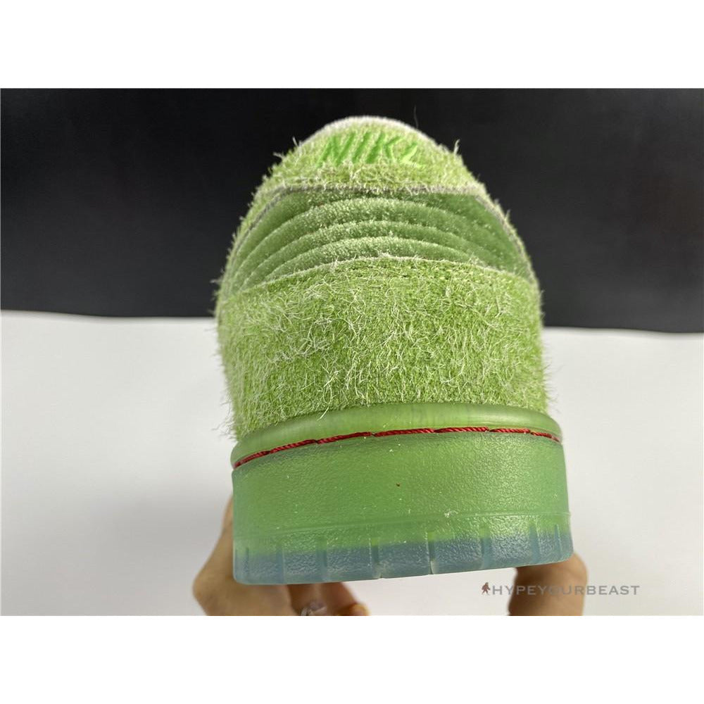 Nike SB Dunk Low 'Strawberry Cough'