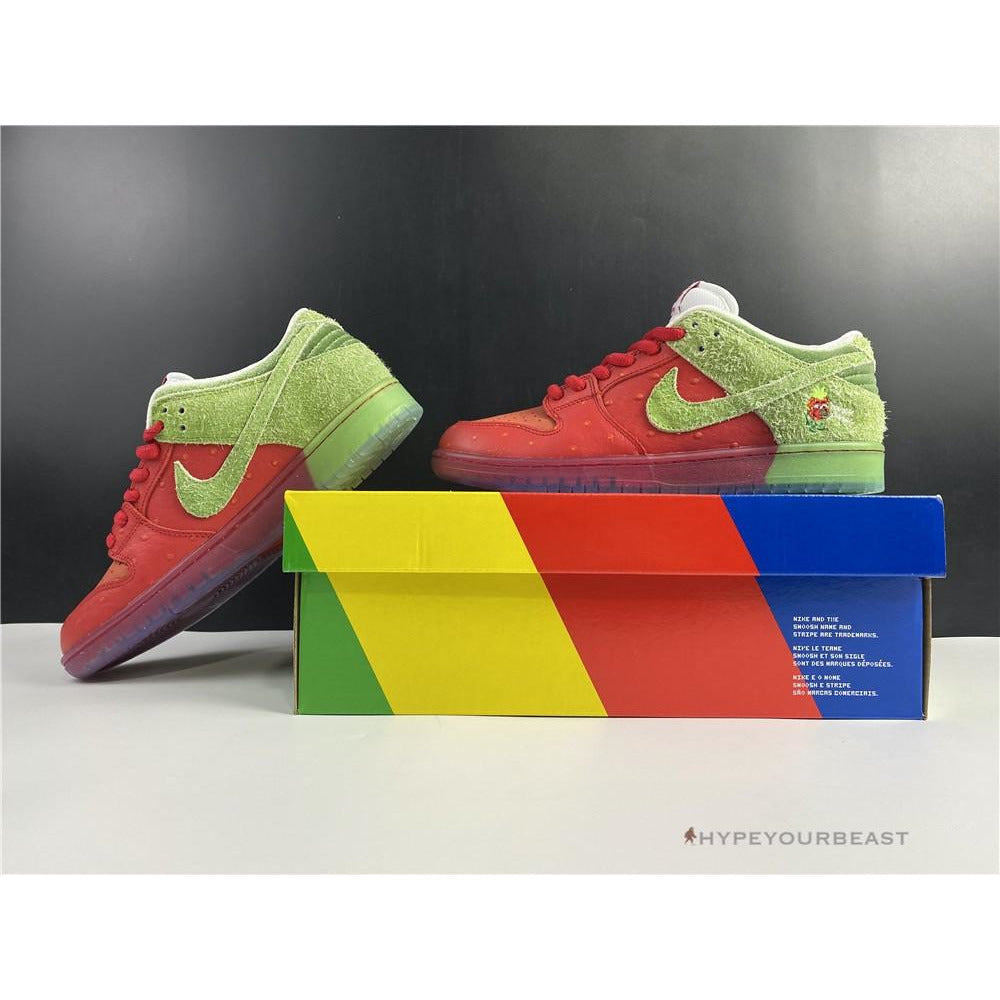 Nike SB Dunk Low 'Strawberry Cough'