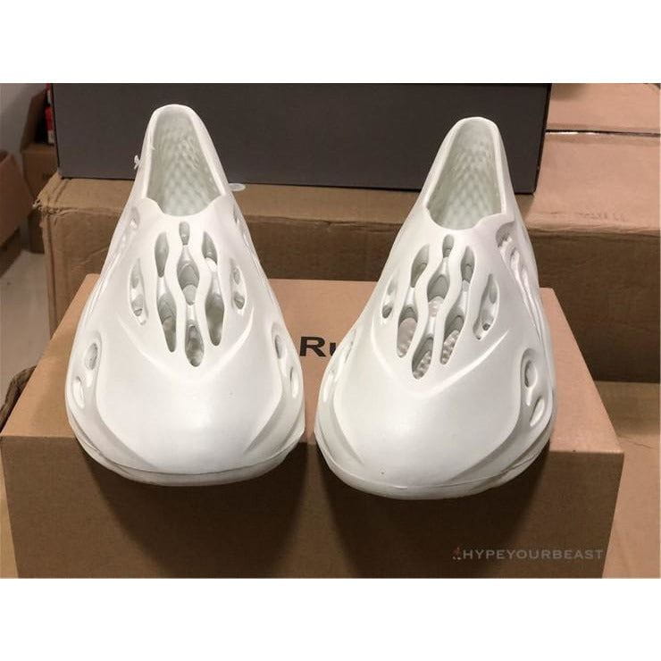 Yeezy Foam RNNR Sand White