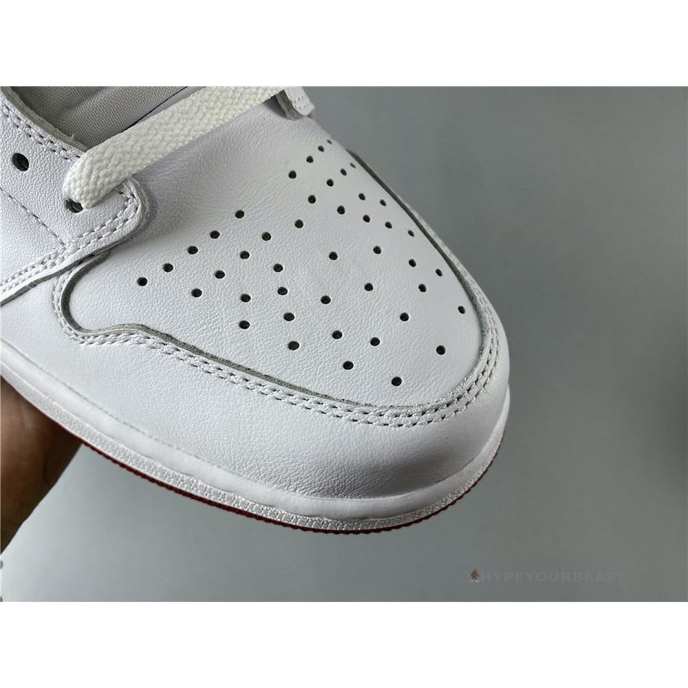 Air Jordan 1 Retro 'Metallic Red'