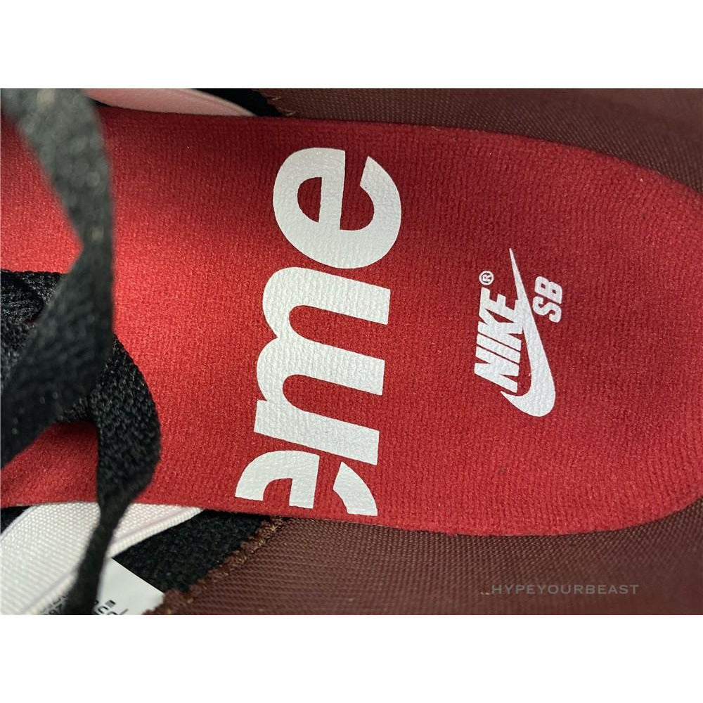 Supreme X Nike SB Dunk Low Brown