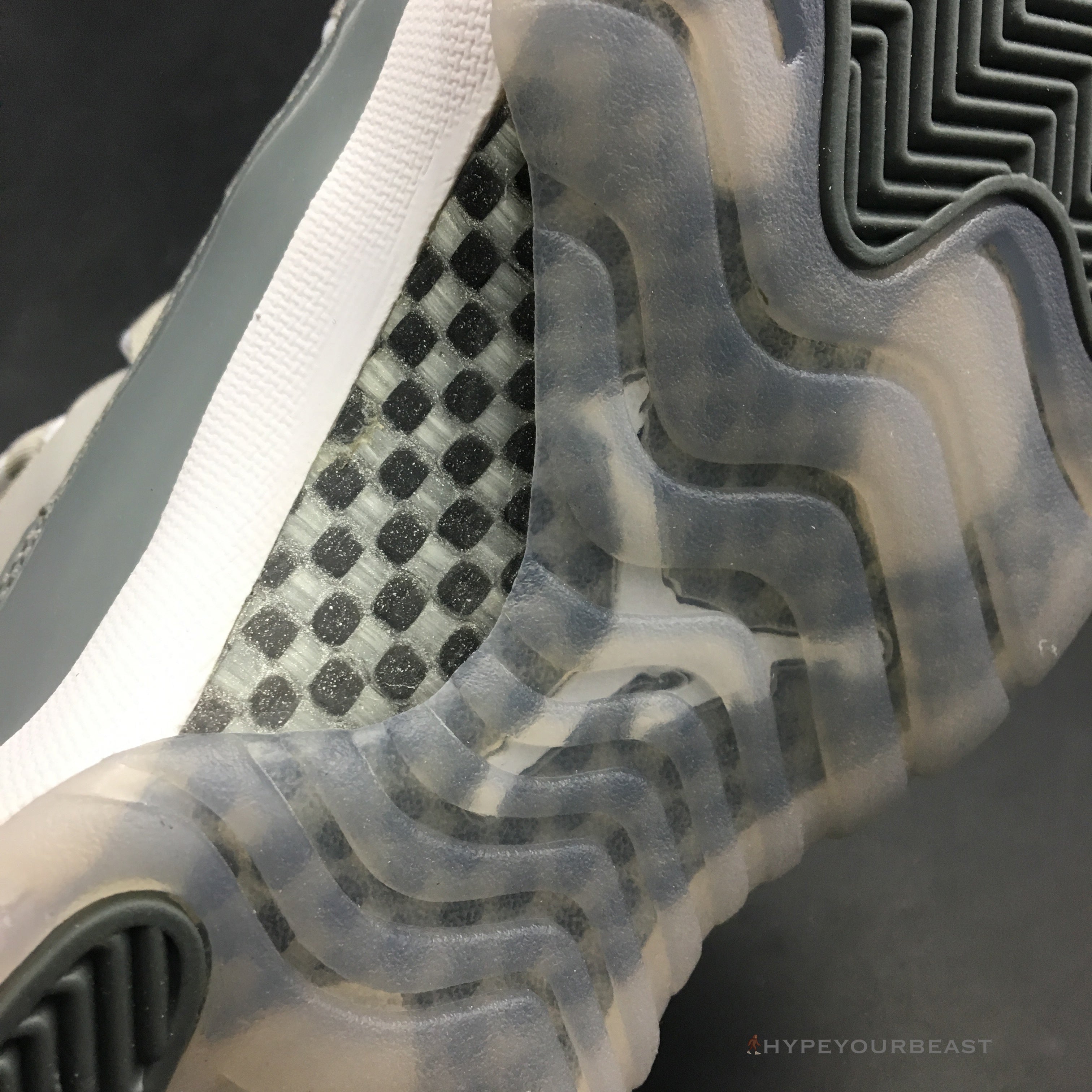 Air Jordan 11 Retro 'Cool Grey'