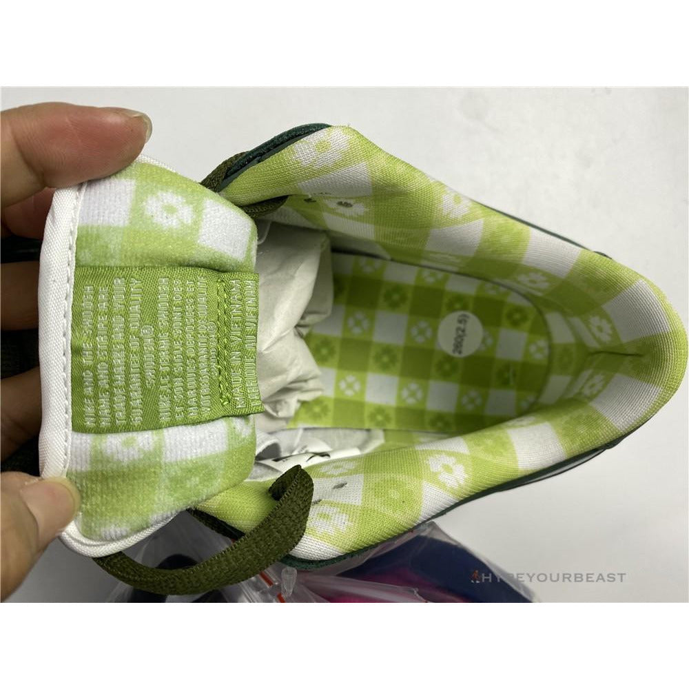 Nike SB Dunk Low 'Green Lobster'