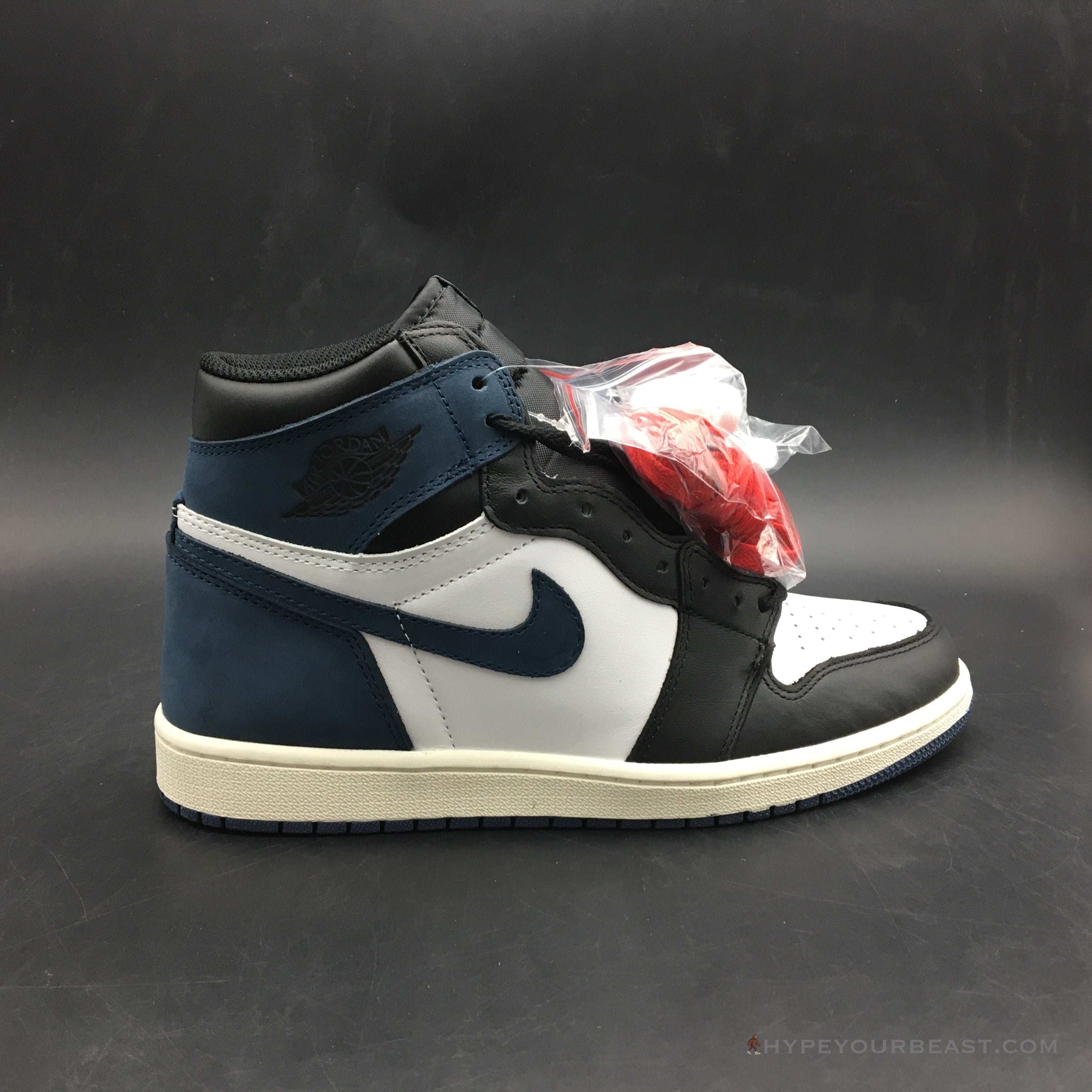 Air Jordan 1 Retro High OG Fragment