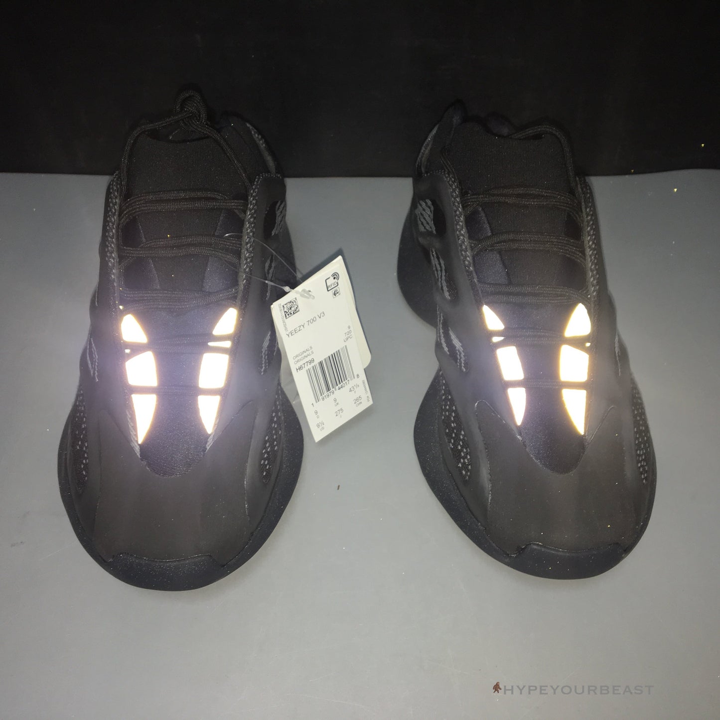Adidas Yeezy 700 V3 'Alvah'
