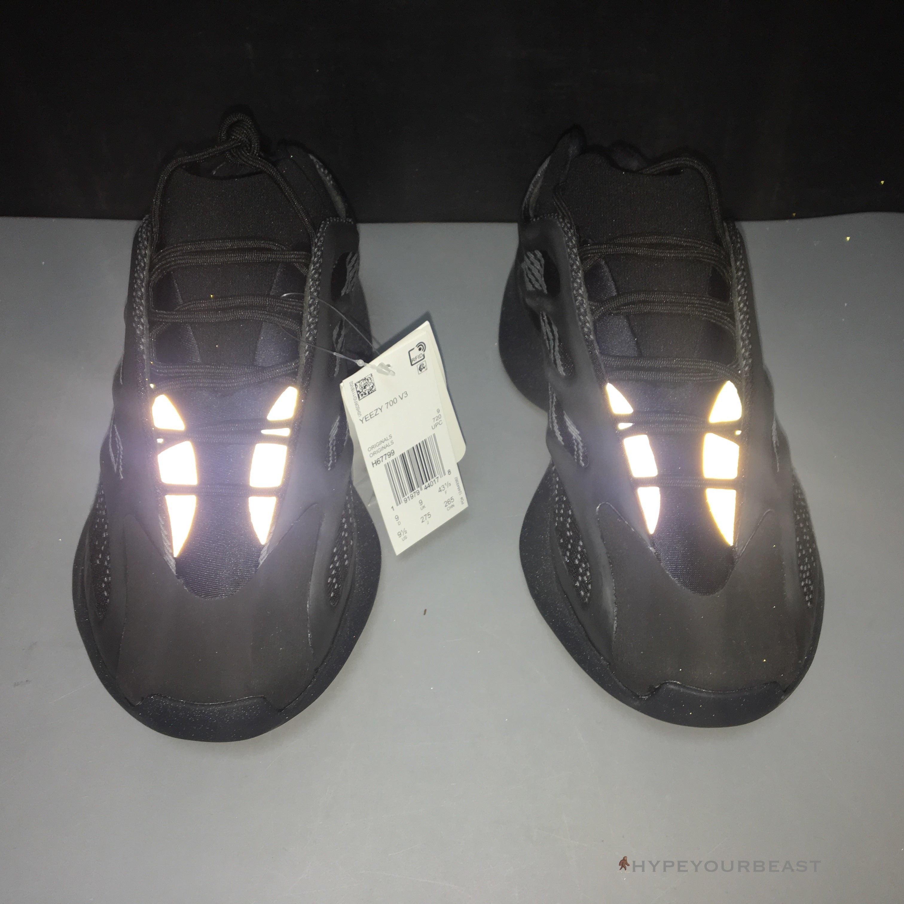 Adidas Yeezy 700 V3 'Alvah'