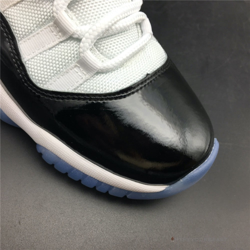 Air Jordan 11 'Concord'