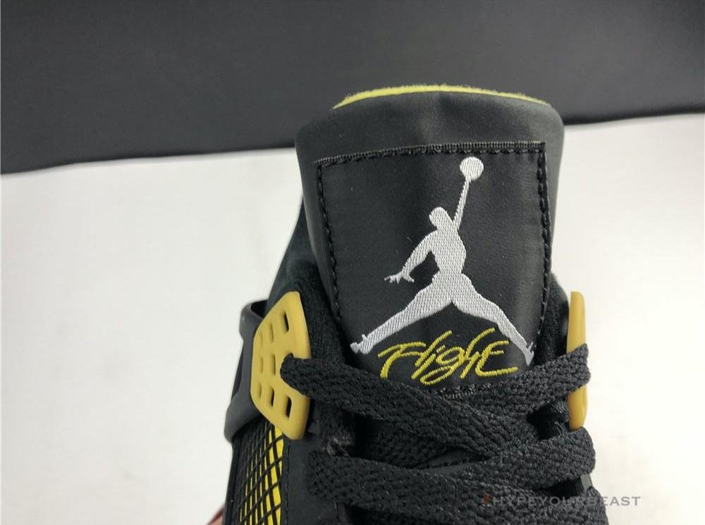 Air Jordan 4 'Thunder'