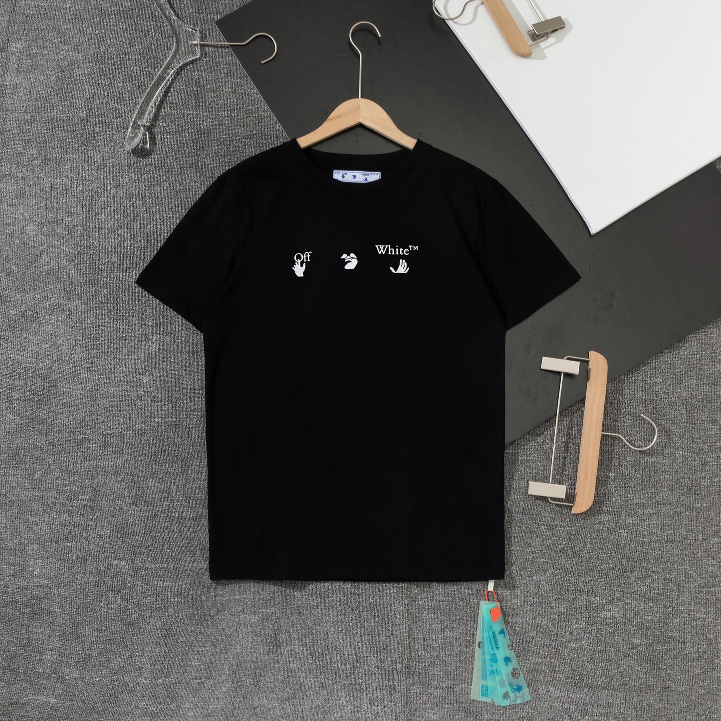 OFF-WHITE Sea Blue Cross Arrow Tee Shirt 'BLACK'