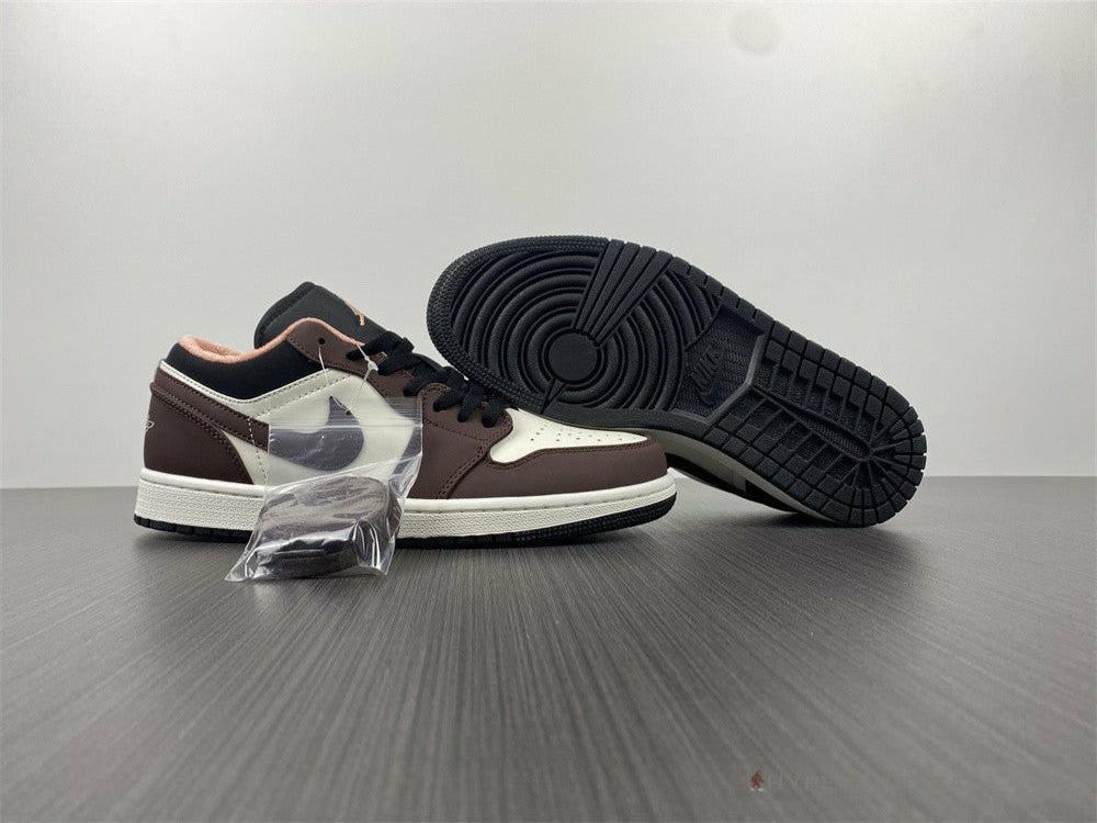 Air Jordan 1 Low 'Mocha'