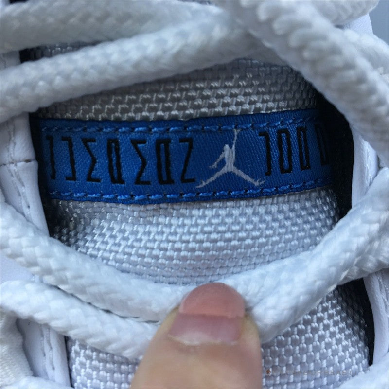 Air Jordan 11 'Legend Blue'