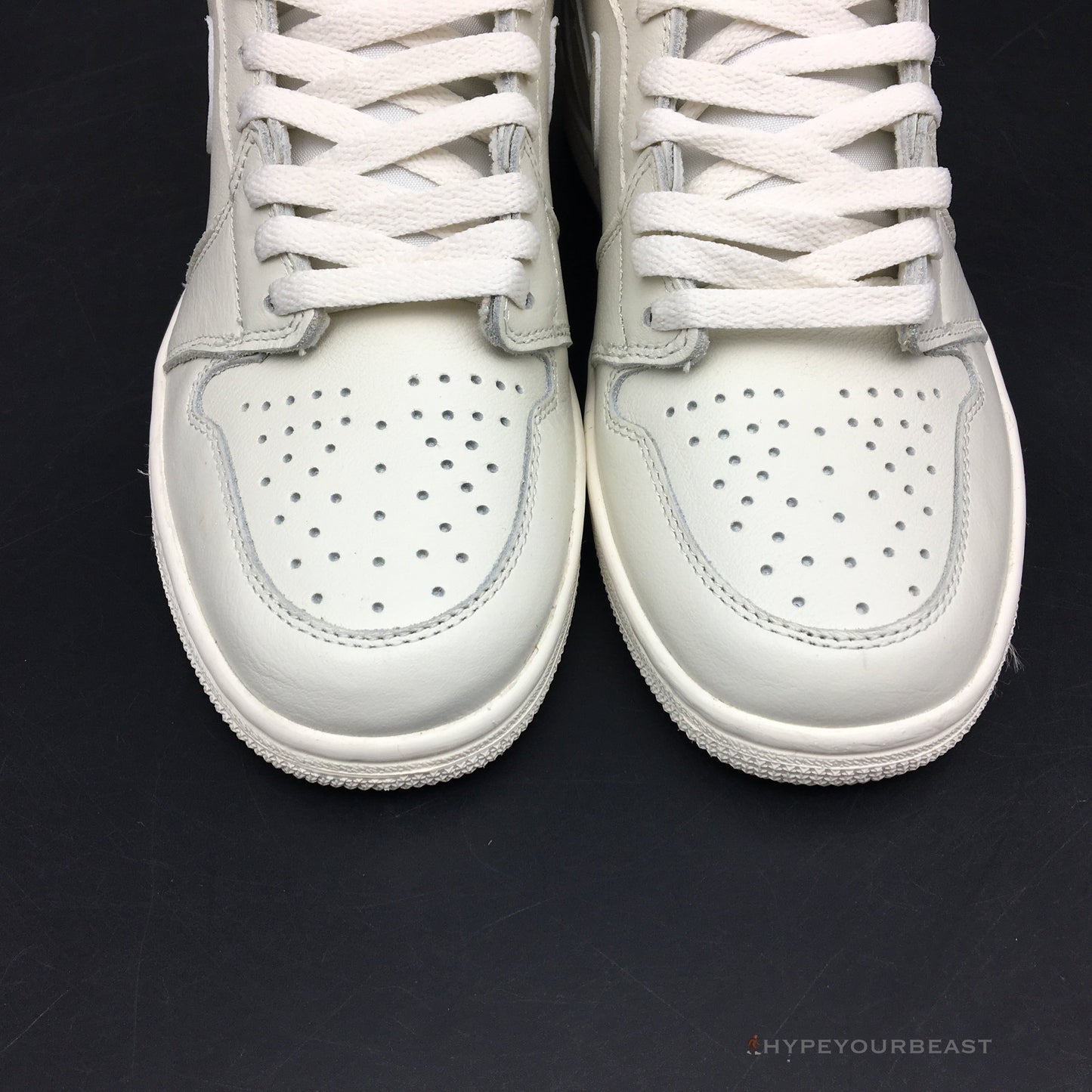 Air Jordan 1 Retro High OG 'Sail'