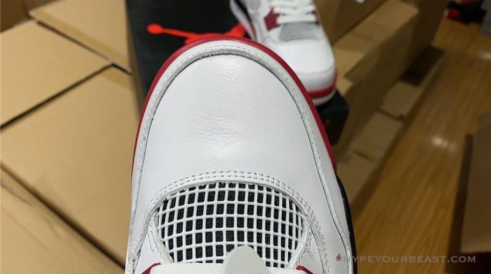 Air Jordan 4 'Fire Red'