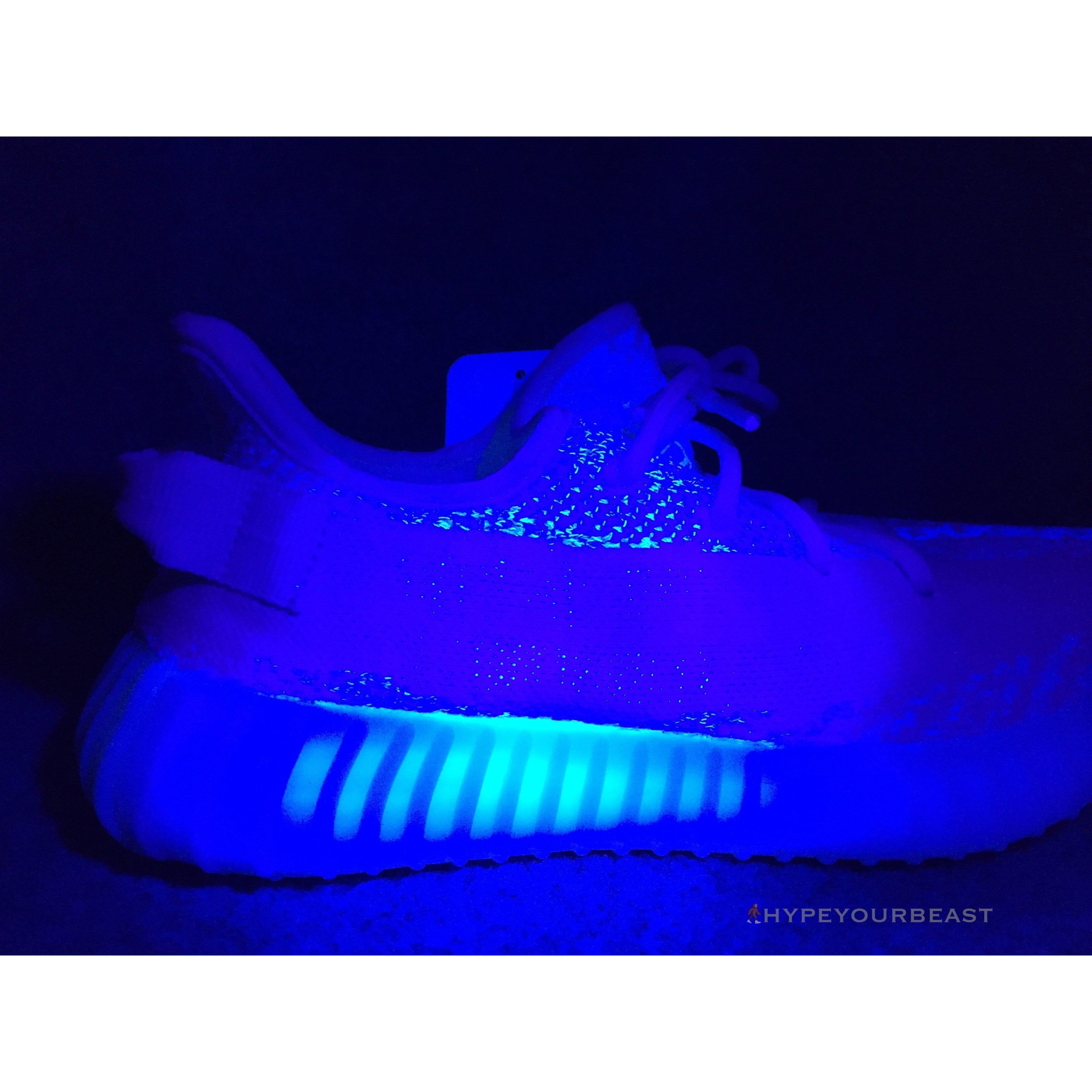 Yeezy Boost 350 V2 Triple White