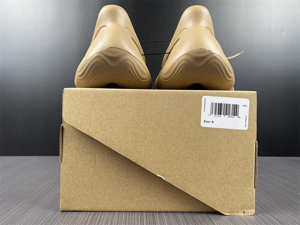 Yeezy Foam RNNR 'Ochre'