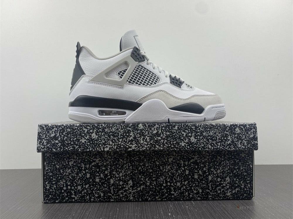 Air Jordan 4 Retro 'Military Black'