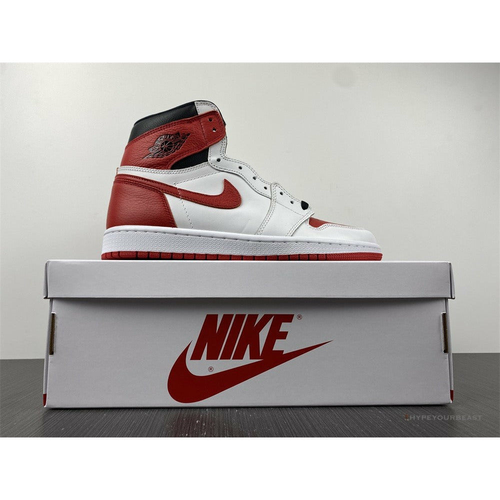 Air Jordan 1 Retro High OG 'Heritage'