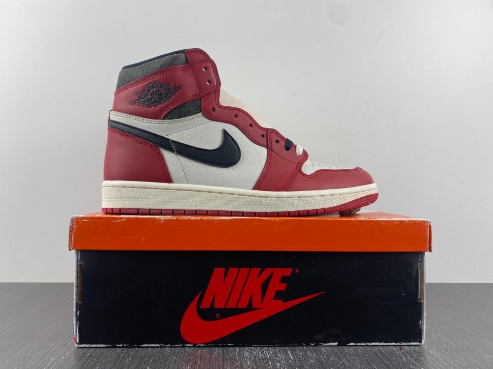 Air Jordan 1 Retro High OG 'Chicago Lost And Found'