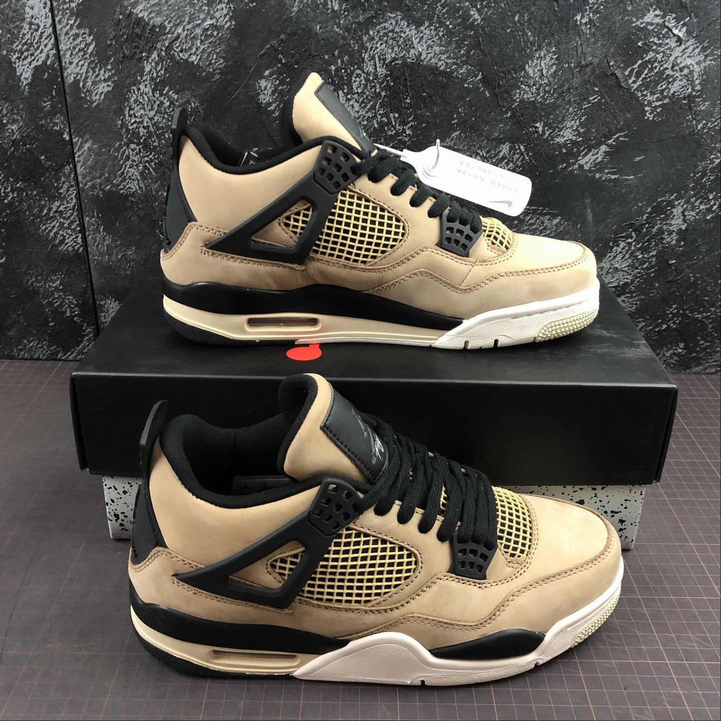 Air Jordan 4 Retro 'Mushroom'