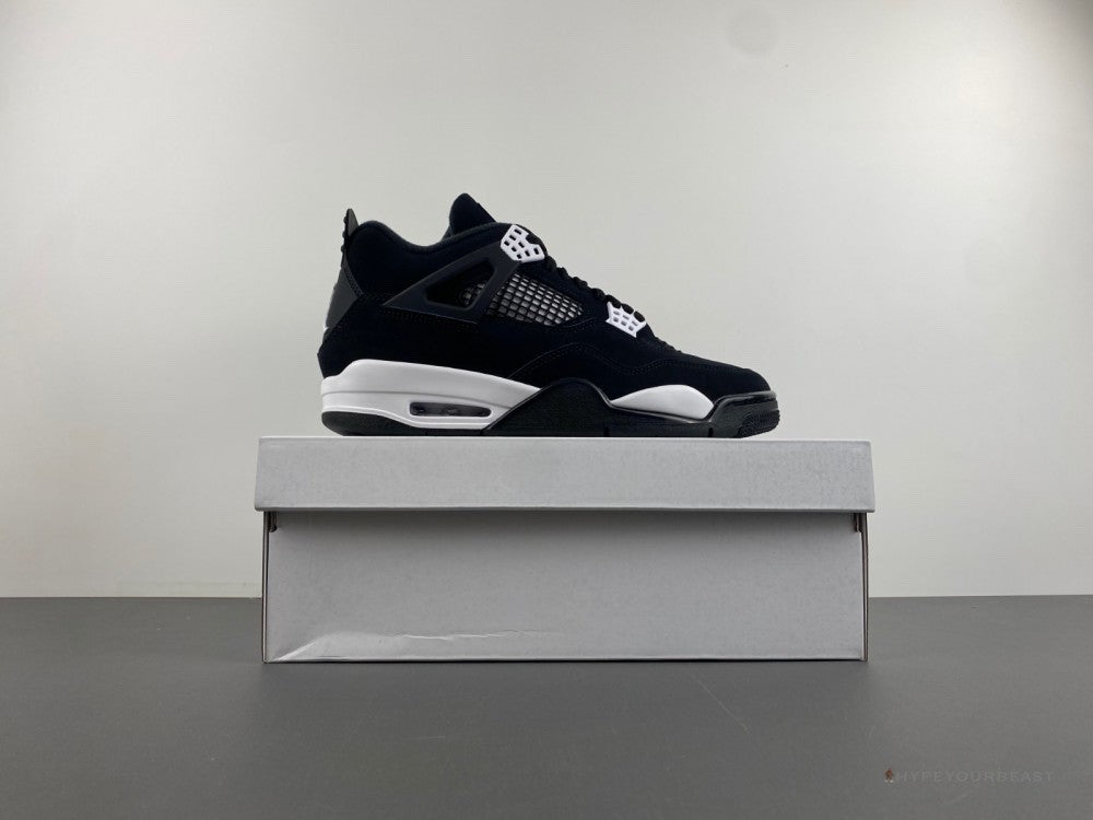 Air Jordan 4 'White Thunder'