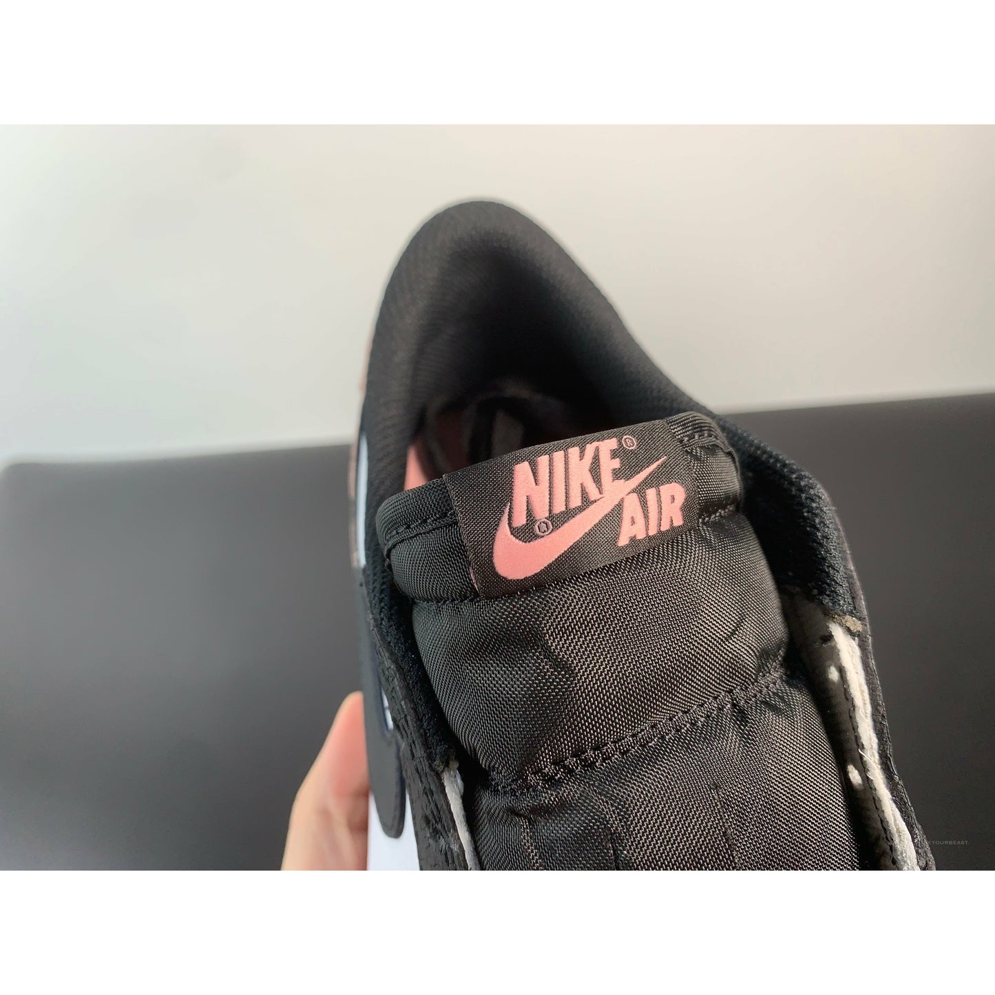 Air Jordan 1 Low 'Bleached Coral'
