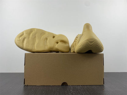 Yeezy Foam RNNR 'Desert Sand'