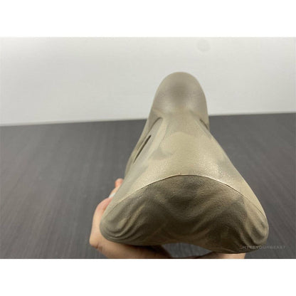 Yeezy Foam RNNR Stone Sage