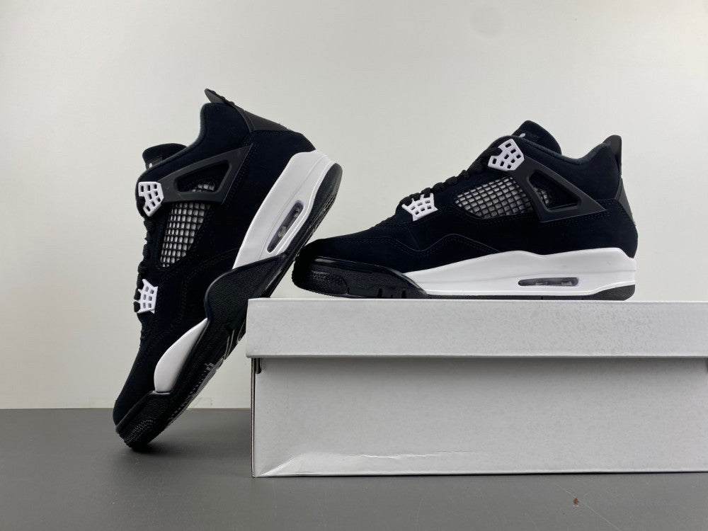 Air Jordan 4 'White Thunder'