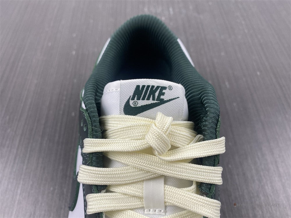 Nike Dunk Low 'Vintage Green'