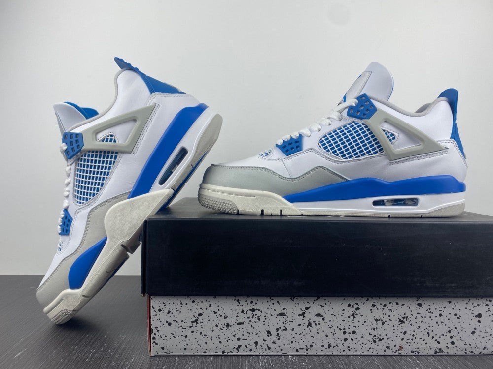 Air Jordan 4 'Military Blue'
