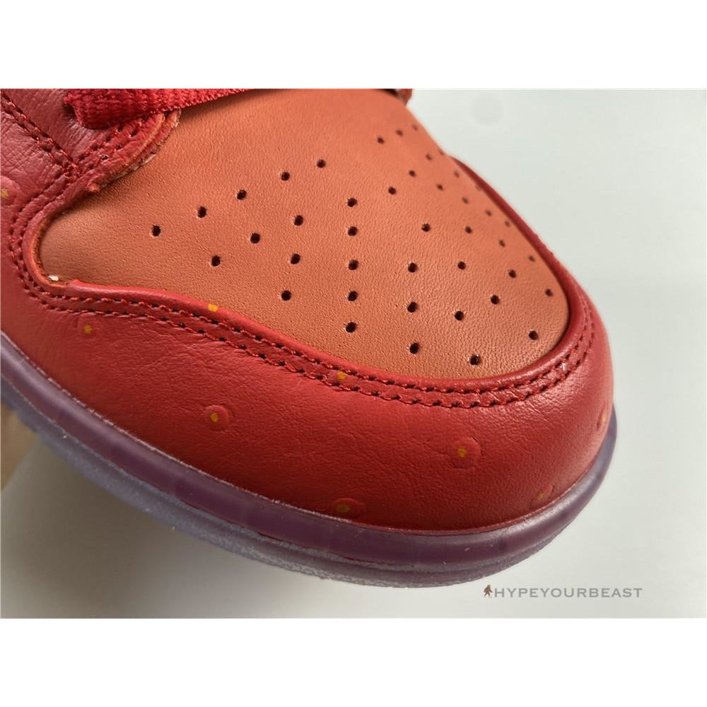 Nike SB Dunk Low 'Strawberry Cough'