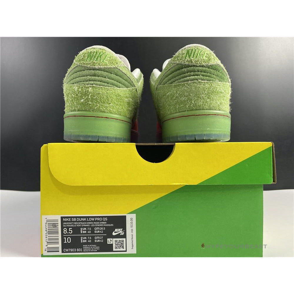 Nike SB Dunk Low 'Strawberry Cough'