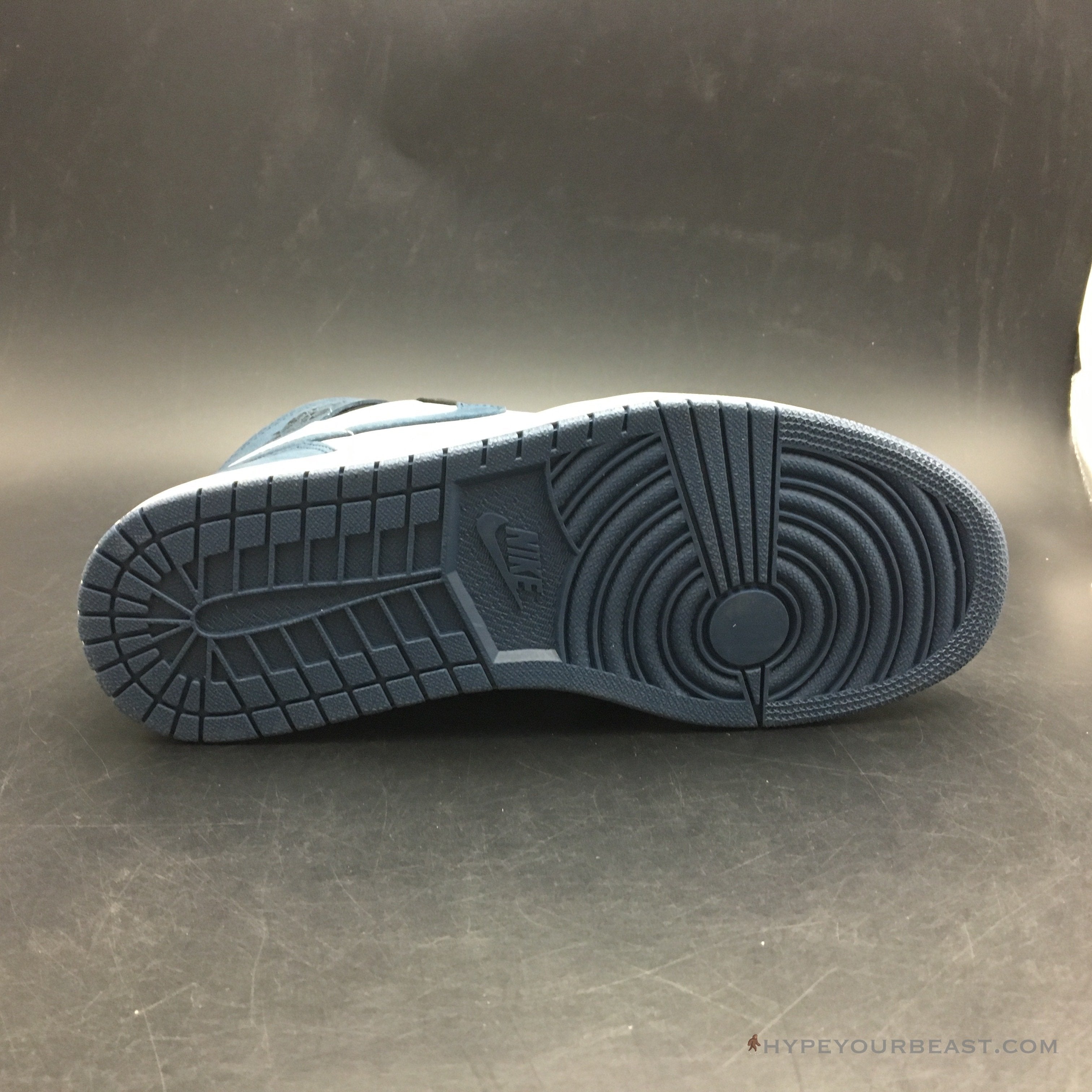 Air Jordan 1 Retro High OG Fragment